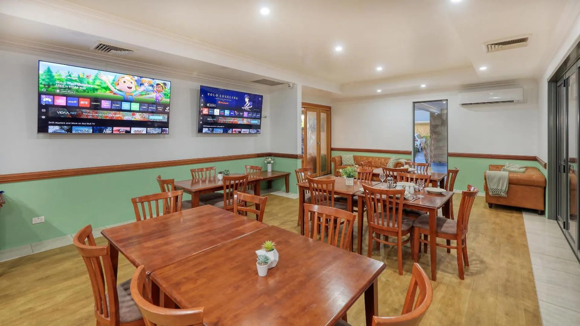 ****  Emerald Gardens Motel & Apartments 오스트레일리아